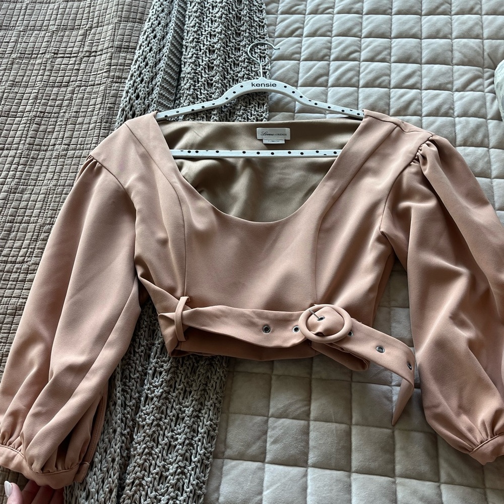 Revolve Lovers & Friends Blush Puff-Sleeve Cropped Top with Belt